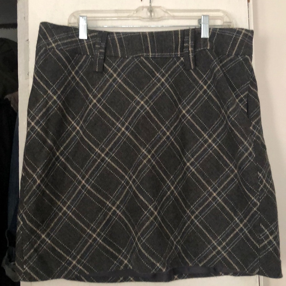 Tweed alone skirt